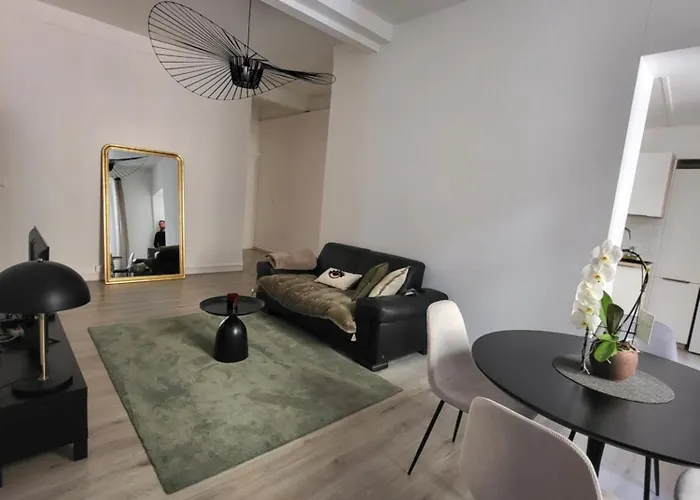 アパート Cosy & Charm Centre